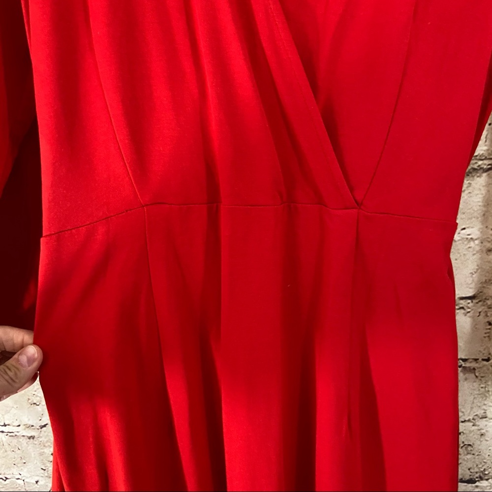 Ann Taylor red V-neck alone dress size 4 - Picture 4 of 9